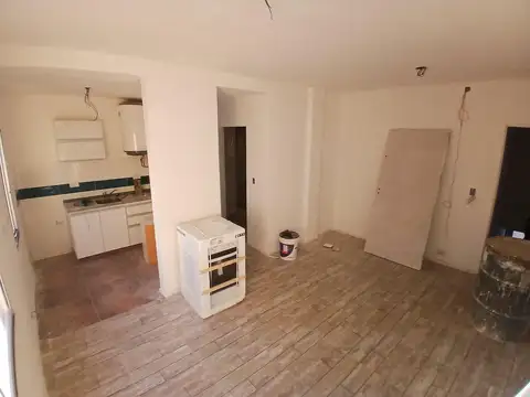 Depto Tipo Casa 2 ambientes con 1 baño