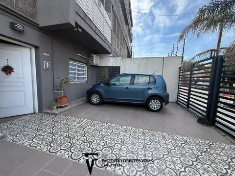 Depto Tipo Casa en Venta de 4 ambientes
