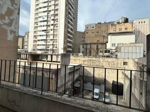 Larrea 800, Piso 4