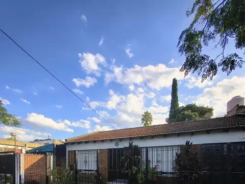 Casa en Venta - 3 ambientes - Tordo al 400 - Ituzaingó Sur