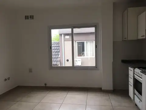 Departamento en Alquiler en San Antonio de Padua, $ 580.000