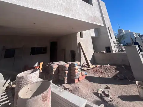 VENTA DUPLEX 3 DORMITORIOS 3 BAÑOS DOCTA CÓRDOBA
