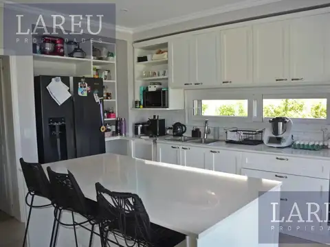 Casa en Alquiler en Countries y Barrios Cerrados en Pilar, USD 3.500