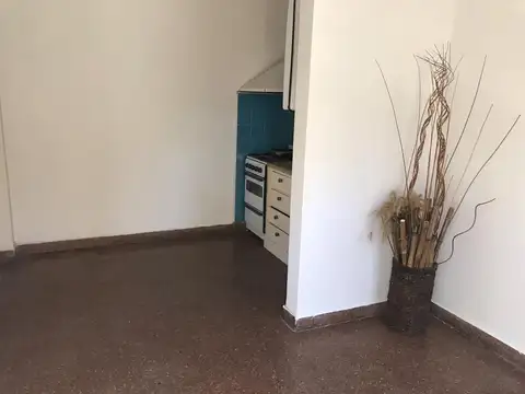 Depto Tipo Casa en Venta 40 años