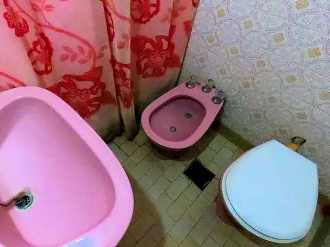 Depto Tipo Casa 5 ambientes con 1 baño