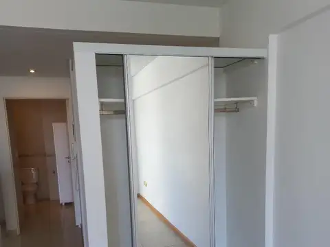 Alvarez Thomas 800, Piso 5