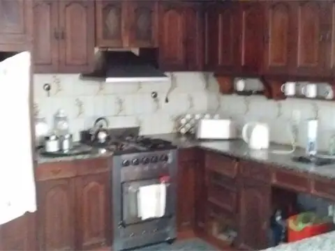 CASA 2 DORIMTORIOS CON GARAGE Y PATIO 118 m2 sobre Lote 227