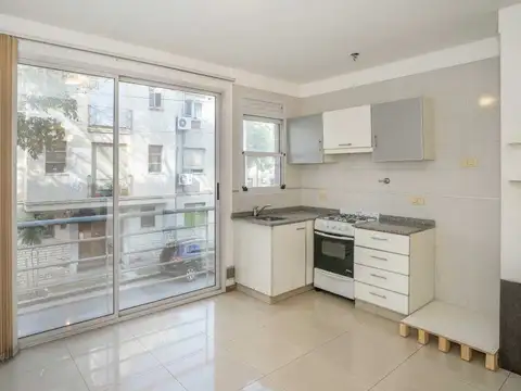 Depto Tipo Casa en Venta en Saavedra, USD 134.000