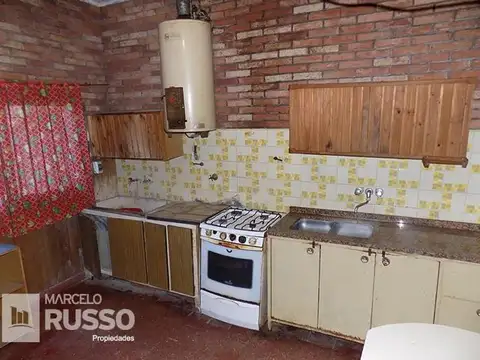 Casa 3 ambientes con 1 baño