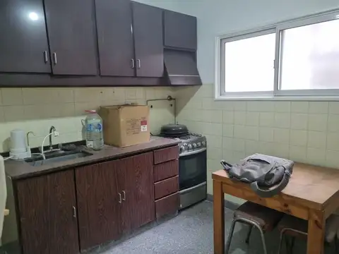 Venta Depto. 2 amb. interno V Luro buena ubicación
