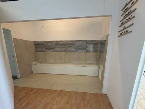 ALQUILER LOCAL COMERCIAL SAN ISIDRO CENTRO