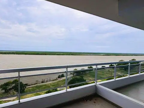 Departamento 4 ambientes con 3 baños