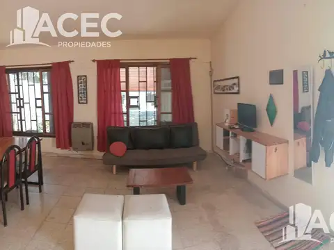 Venta - Casa con cochera - Granadero Baigorria
