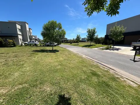 VENTA LOTE CENTRAL CEIBOS PUERTOS DEL LAGO ESCOBAR