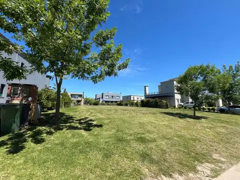 VENTA LOTE CENTRAL CEIBOS PUERTOS DEL LAGO ESCOBAR
