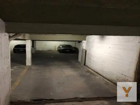 Cochera cubierta en venta - 16mts2 - La Plata