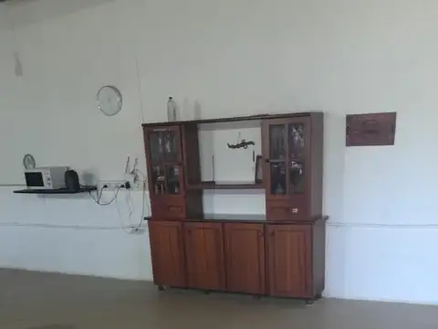 Avda Juan Manuel De Rosas 400