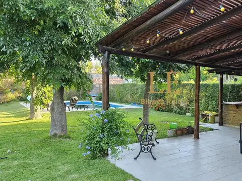 Casa 5 ambientes con 3 baños