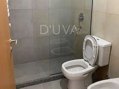 Departamento en Alquiler con 1 cocheras