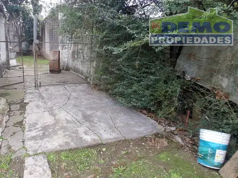 Casa 3 ambientes con 1 baño