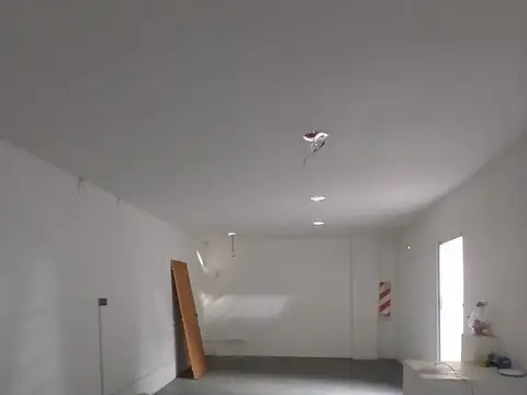 Galpon en Alquiler en Pompeya, $ 1.600.000