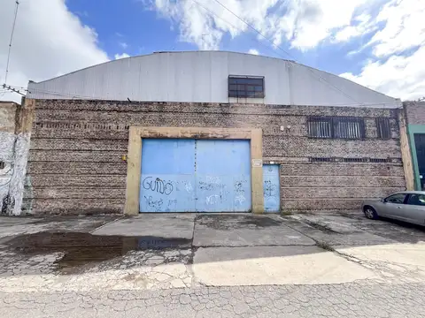 Alquiler Galpón. Altura Ov. Lagos al 3900