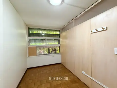 Oficina en Alquiler en Quilmes, $ 230.000