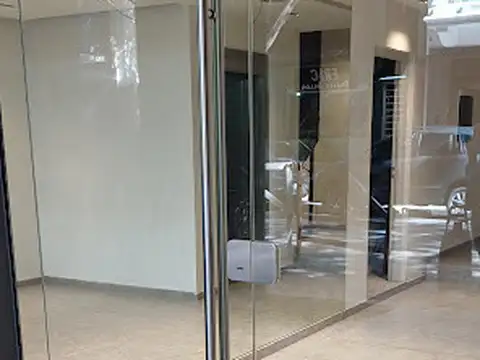 LAMBARE 1100, Piso 4