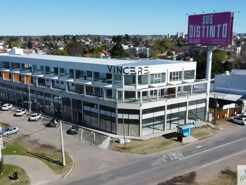 Oficina en venta ubicado en complejo Vincere Pilar