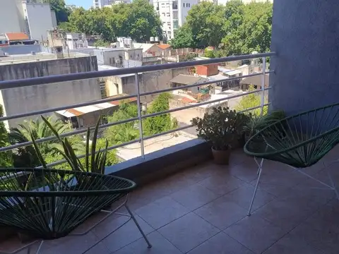 Alquiler Monoambiente de 46 m2. Balcón. Impecable