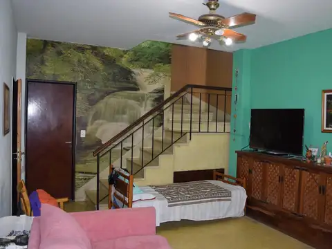 CASA EN CENTRO DE CAMPANA