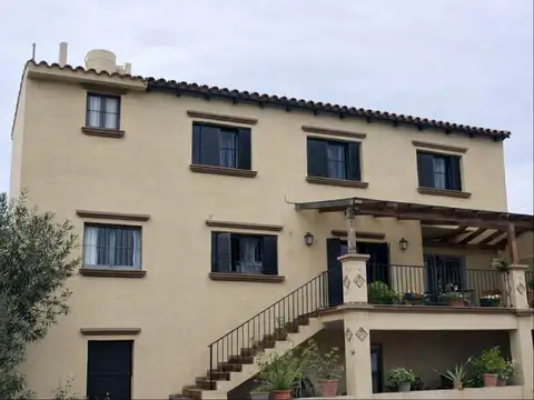 Casa en Alquiler de 4 dormitorios