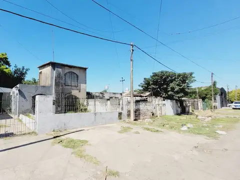 CASA EN VENTA 2 DORM - PATIO - EMPALME GRANEROS
