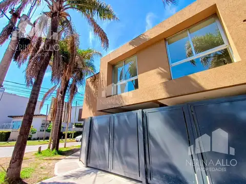 Depto Tipo Casa en Venta de 4 ambientes