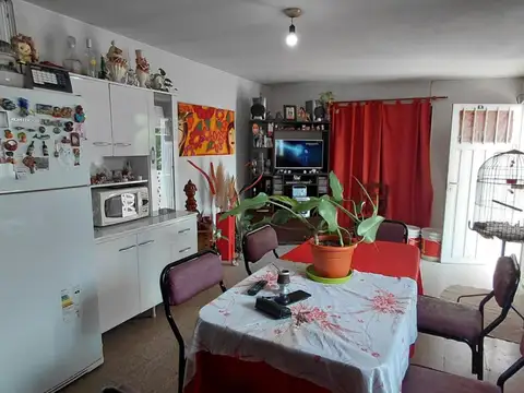 Complejo de 4 departamentos venta- Ideal inversion B Empalme