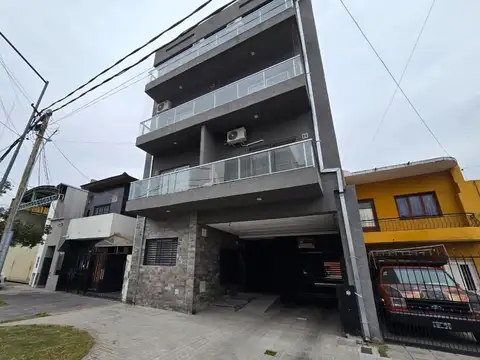 Departamento en Venta en Lanus Oeste, Lanus