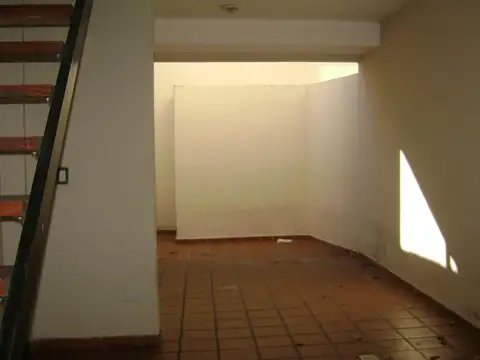 Departamento 5 ambientes con 1 baño