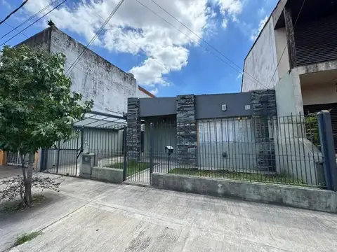 Venta Casa 3 Ambientes  Ituzaingó