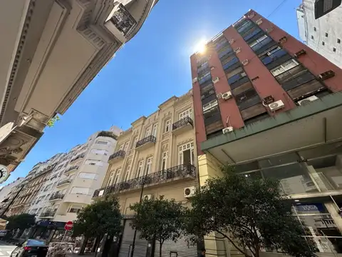 Marcelo Torcuato de Alvear 700