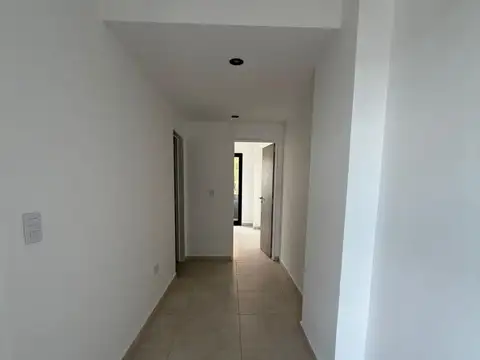 Departamento en Alquiler en Jose Leon Suarez, $ 900.000