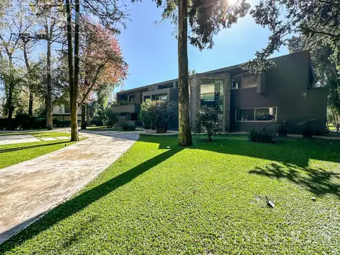 Casa en Alquiler de 4 dormitorios