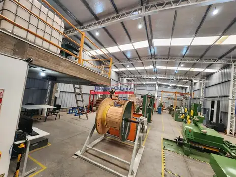 EXCELENTE GALPÓN DE 360 M² EN LA REJA