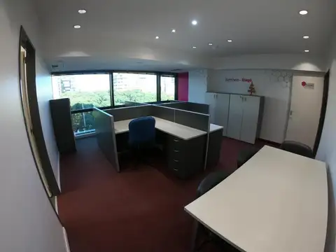 Alquiler de Oficina de 150 m² Amueblada en Monserrat