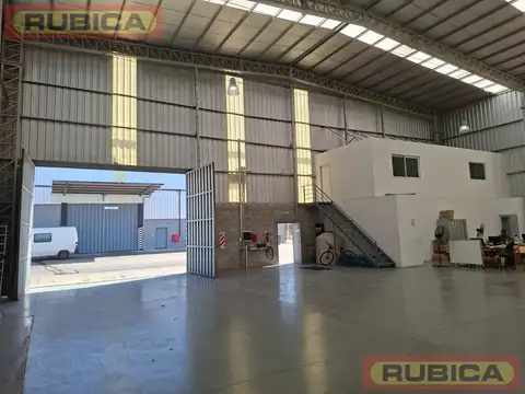 Alquiler Galpon 1.080 m2 en Complejo de depositos con seguridad - Pacheco - 2 modulos disponibles