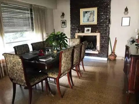 Casa en Venta en Villa Sarmiento, USD 190.000
