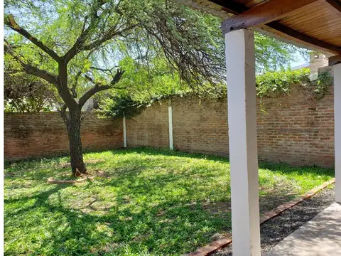 Casa en Alquiler en Centro, $ 550.000