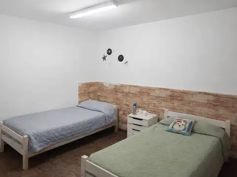 Casa 4 ambientes con 1 baño