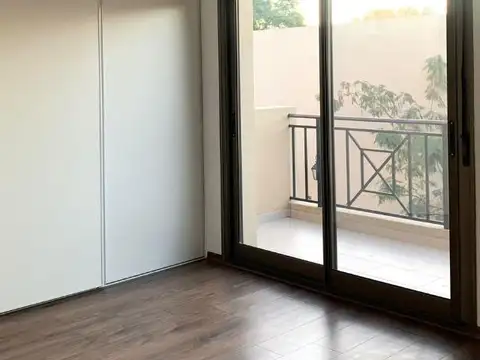 Hermosa residencia 4 ambientes suite de categoría  U.F 1