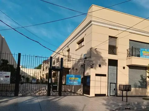 Hermosa residencia 4 ambientes suite de categoría  U.F 1