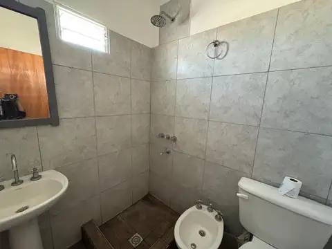 CASA EN VENTA ZÁRATE